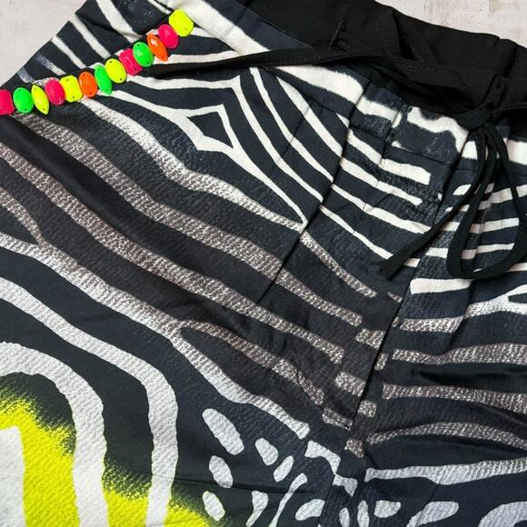 Line & Dot NWT Women's Neo Zebra Print Beaded Shorts - Size Medium - Picture 4 of 7